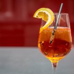 Aprenda a misturar um delicioso Porto Spritz